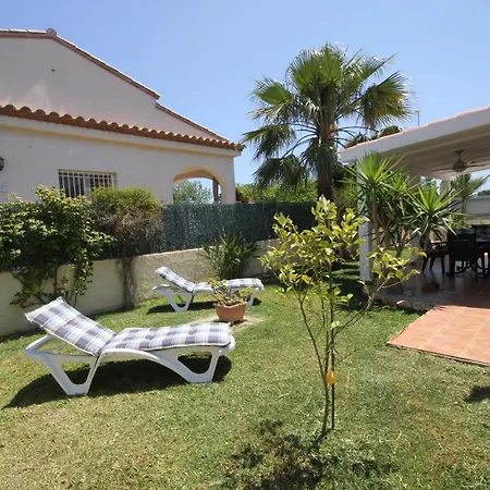 Holiday home 'iris', 500m To Beach, Private Pool, On-site-service, Dog Riumar