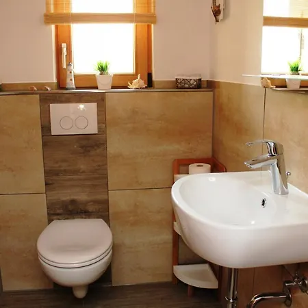 'iris', 500m To Beach, Private Pool, On-site-service, Dog Tatil Evi Riumar